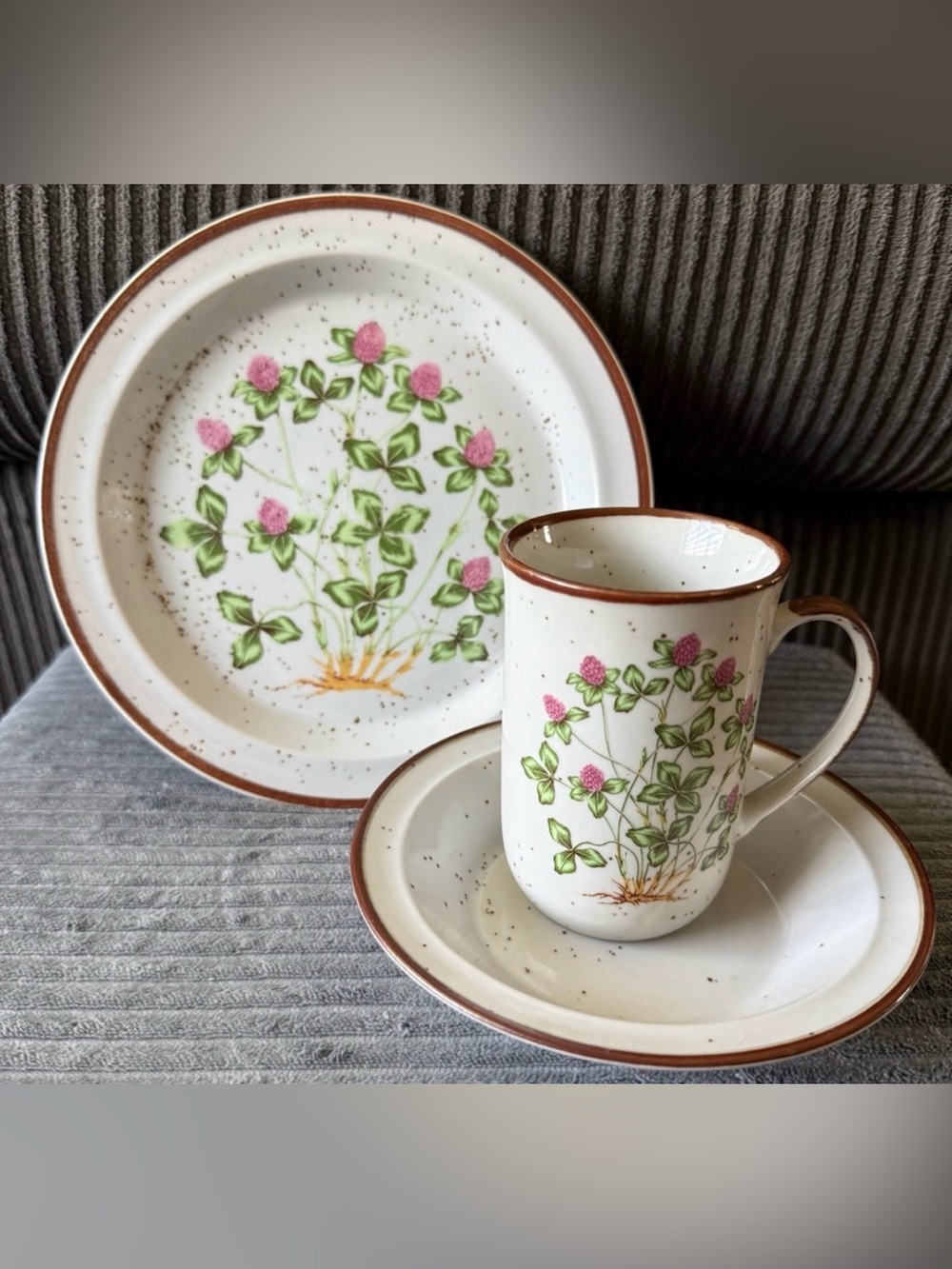 Otagiri Style Takahashi Sweet Clover Japan Stoneware Speckled Salad Plate Cup